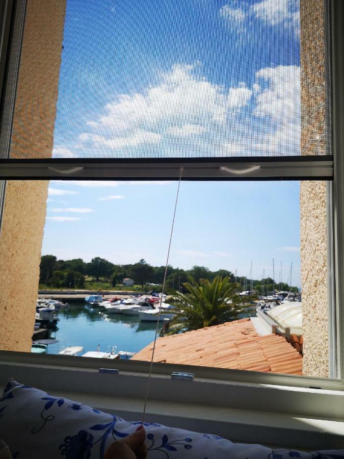 Lovely Apartment Near The Beach With A Sea View Porec Bagian luar foto